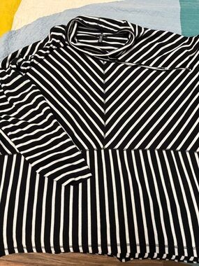 Jones New York Black and White Striped Knit Top